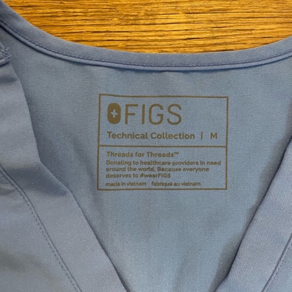 FIGS Ceil Blue Scrub Set Size M/L - Picture 2 of 6